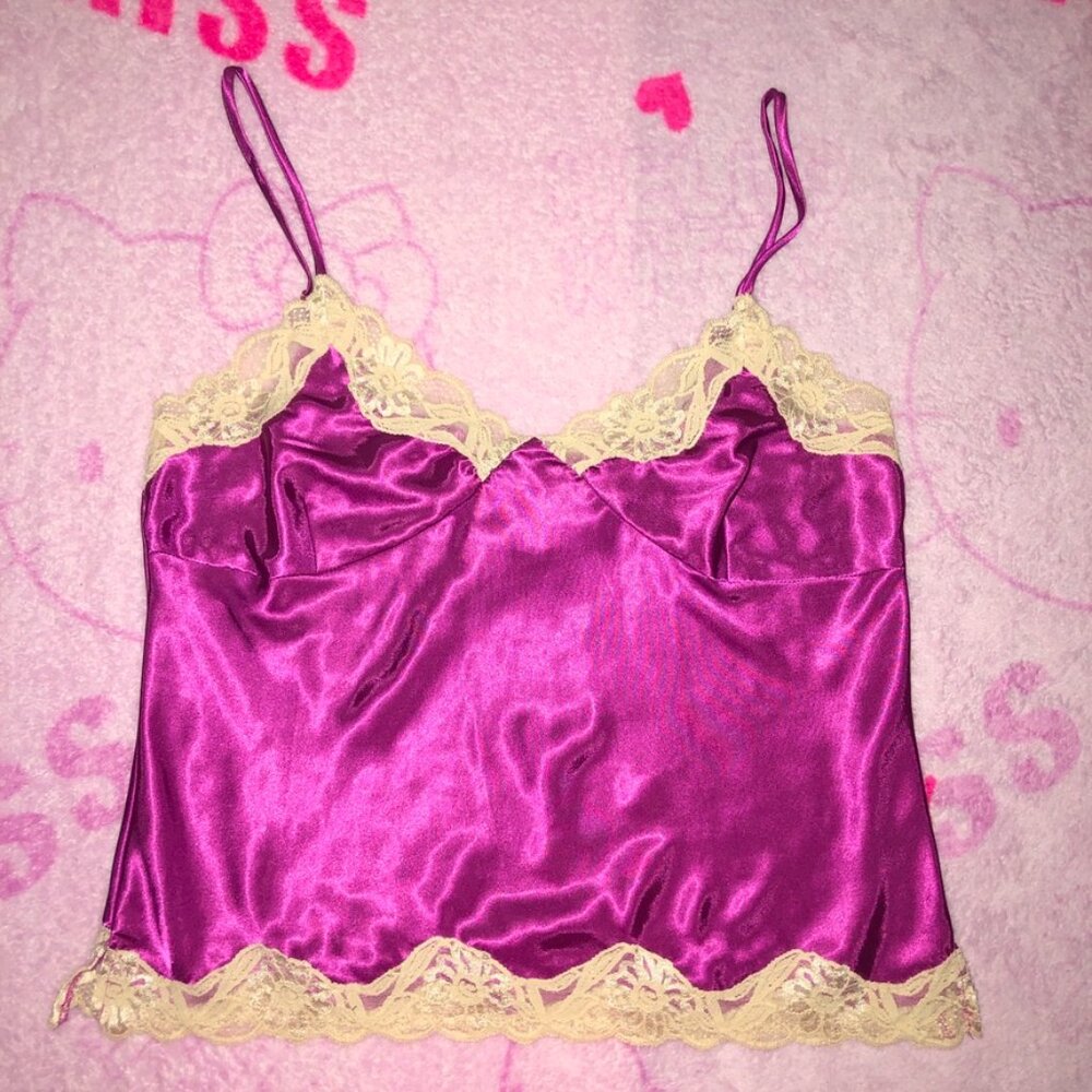 y2k / 90s lace trim satin cami